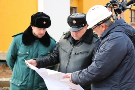  Инспекторский состав Главгосстройнадзора проверил ход строительно-монтажных работ на объекте.